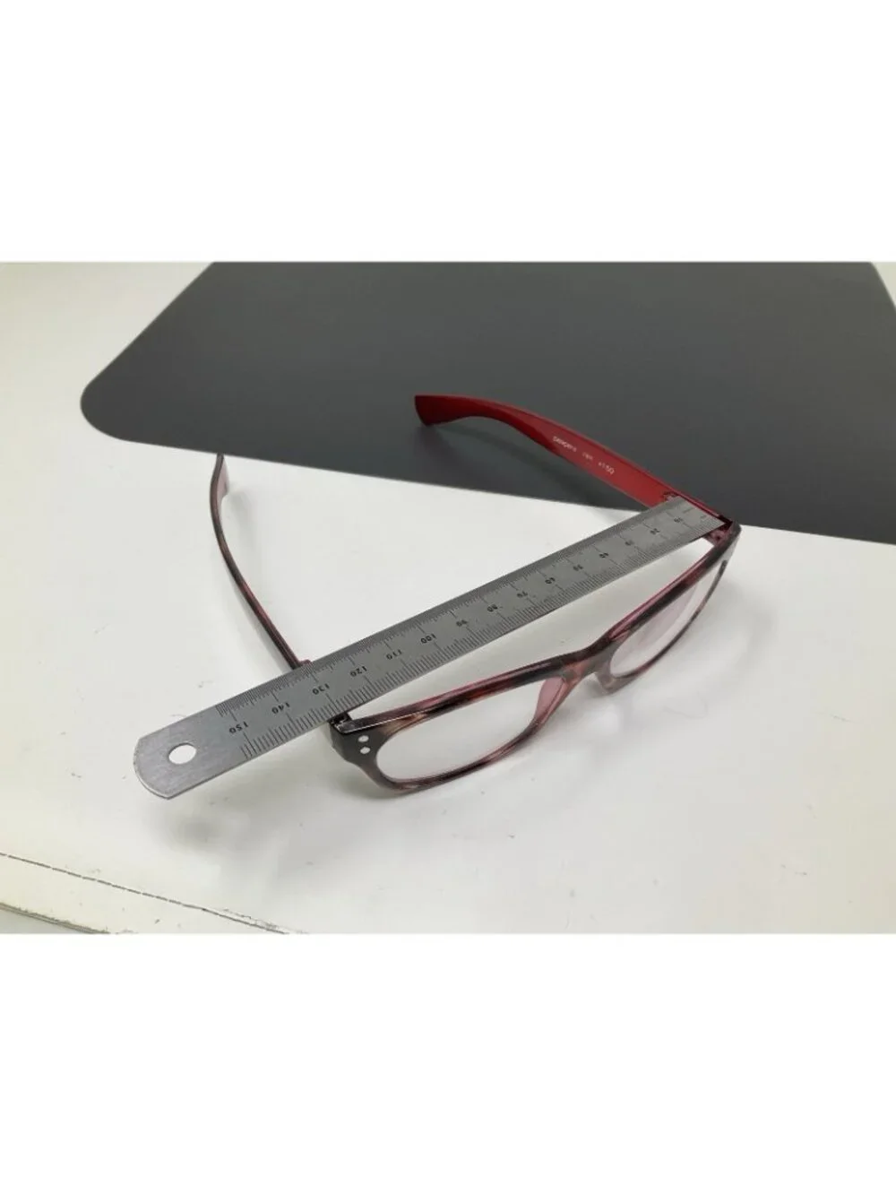 Peepers 744 Readers + Red & Tortoise Shell Reading Glasses